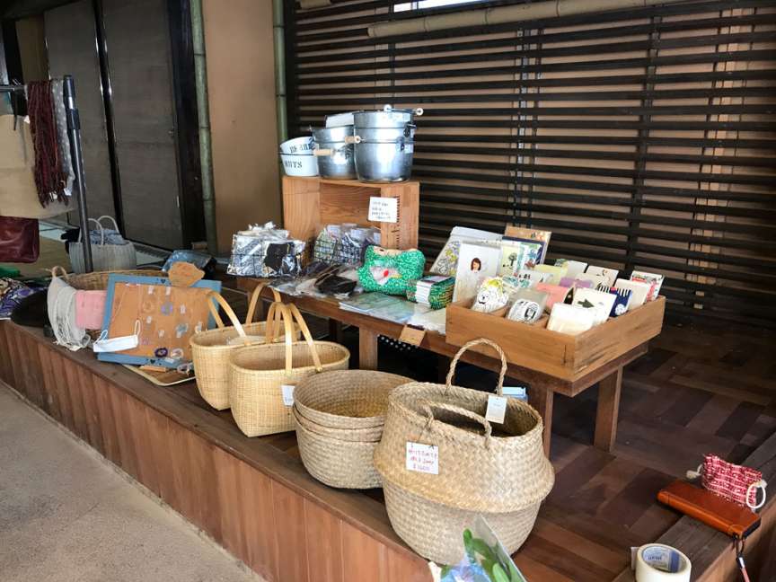 旅する雑貨店Hütteさんのご紹介